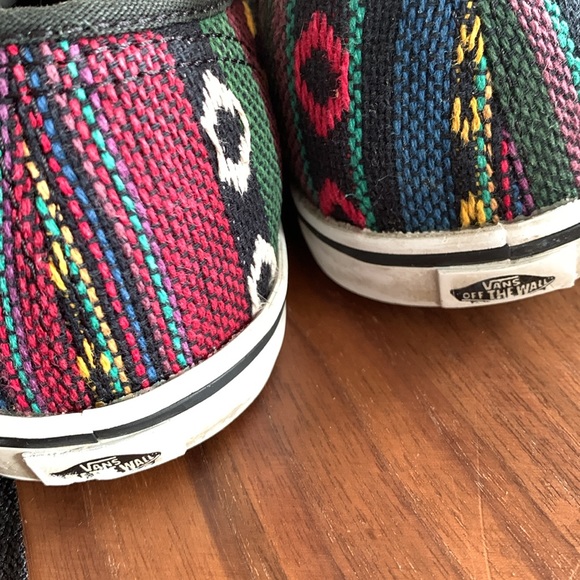 Vans - Picture 4 of 6